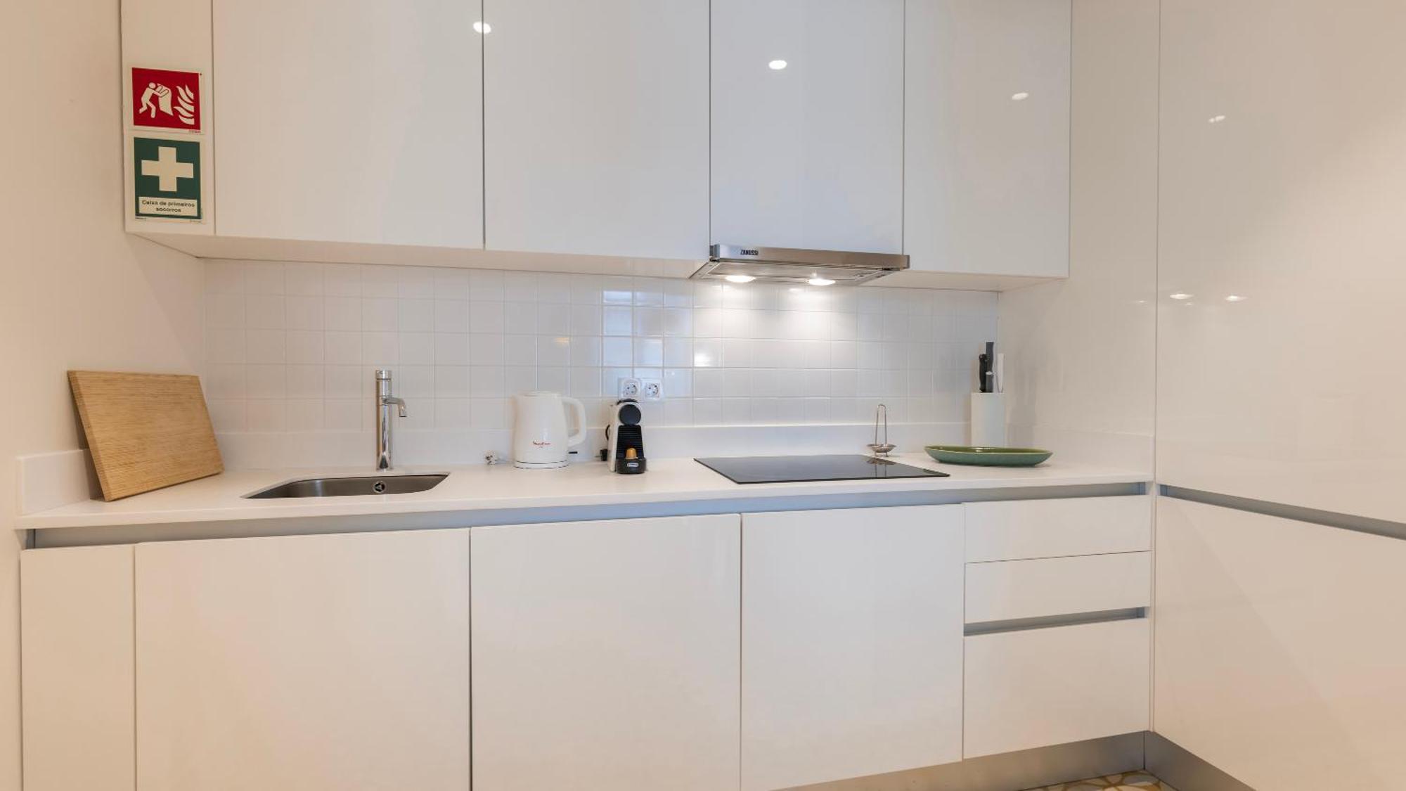 Downtown By The River Apartment By Lovelystay Lisbon Bagian luar foto